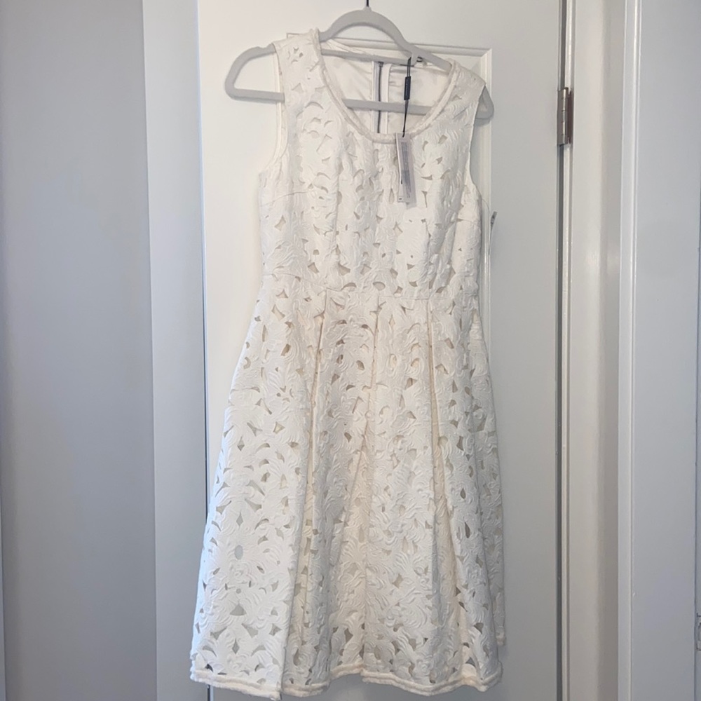 Elie Tahari Jessy Dress in white jacquard lace NWT 6